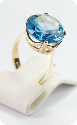 16th year anniversary gemstone - aquamarine 16th year anniversary gemstone aquamarine image